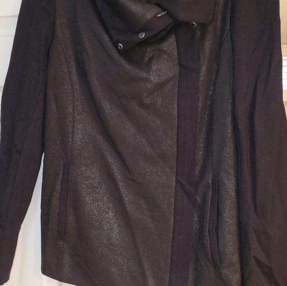 Jacket - Picture 3 of 9